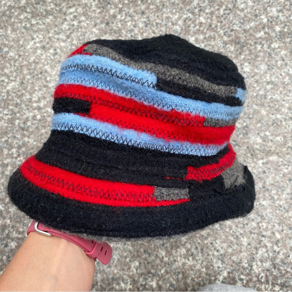 Amy Downs bucket hat